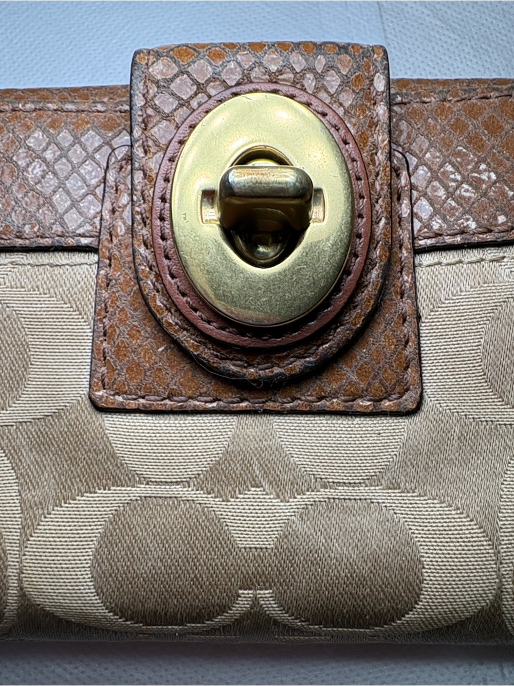 Coach Snake Skin Embossed Peyton Signature Sateen Turnlock Wallet - Picture 2 of 16